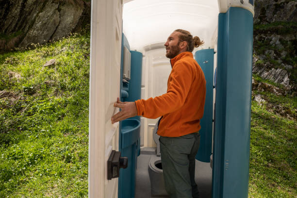 Best Portable restroom trailer rental  in Hartford, AL